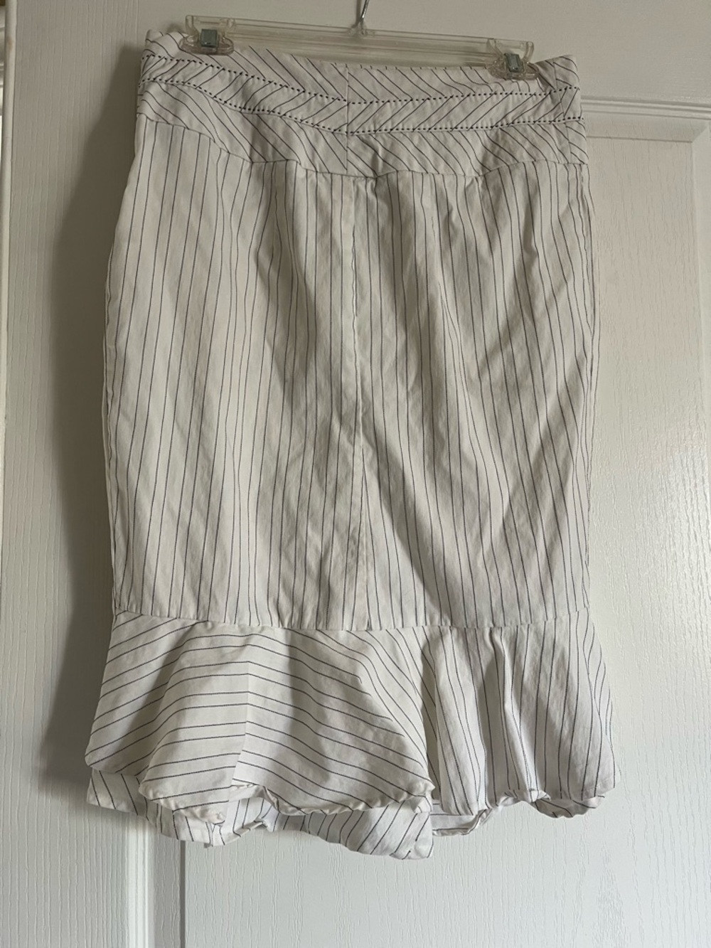 Vintage Macys white Stripe Pencil Skirt Womens black ruffle S